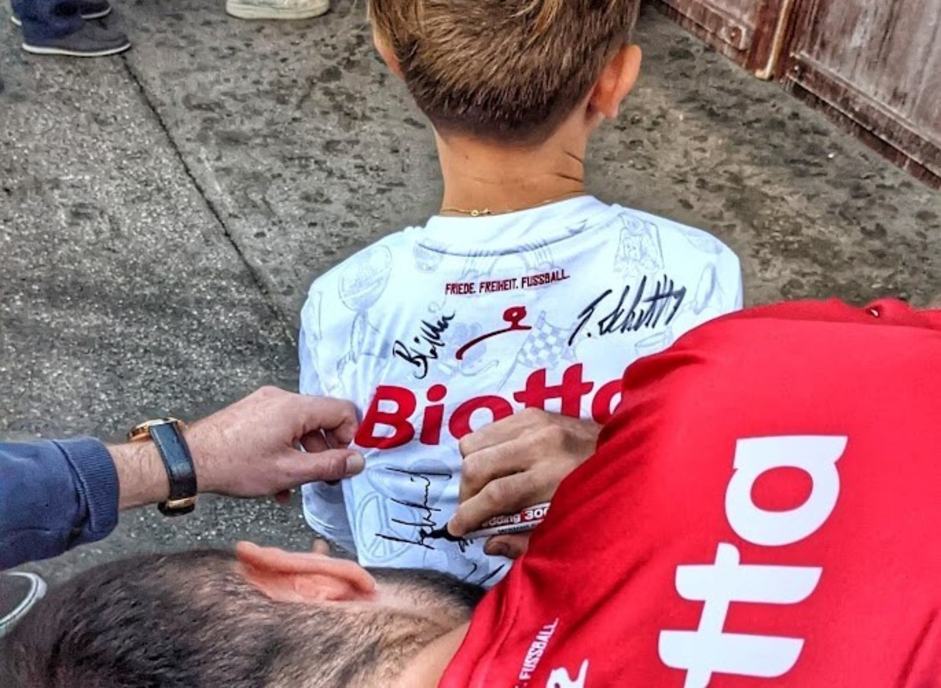 PXL 20220914 171638135 01 PXL 20220914 171638135 01