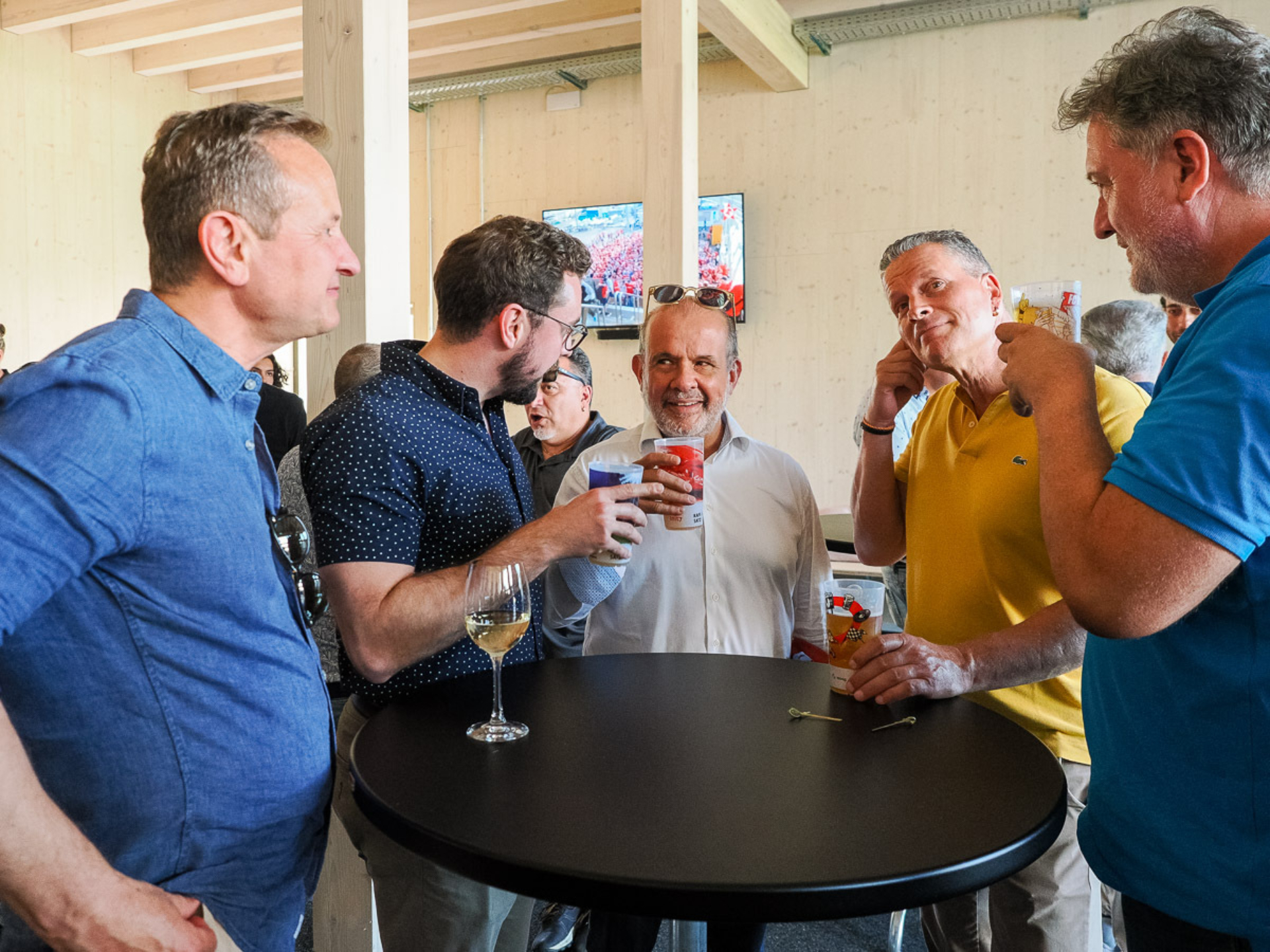 Lopardo fcw clubhaus people web 102956